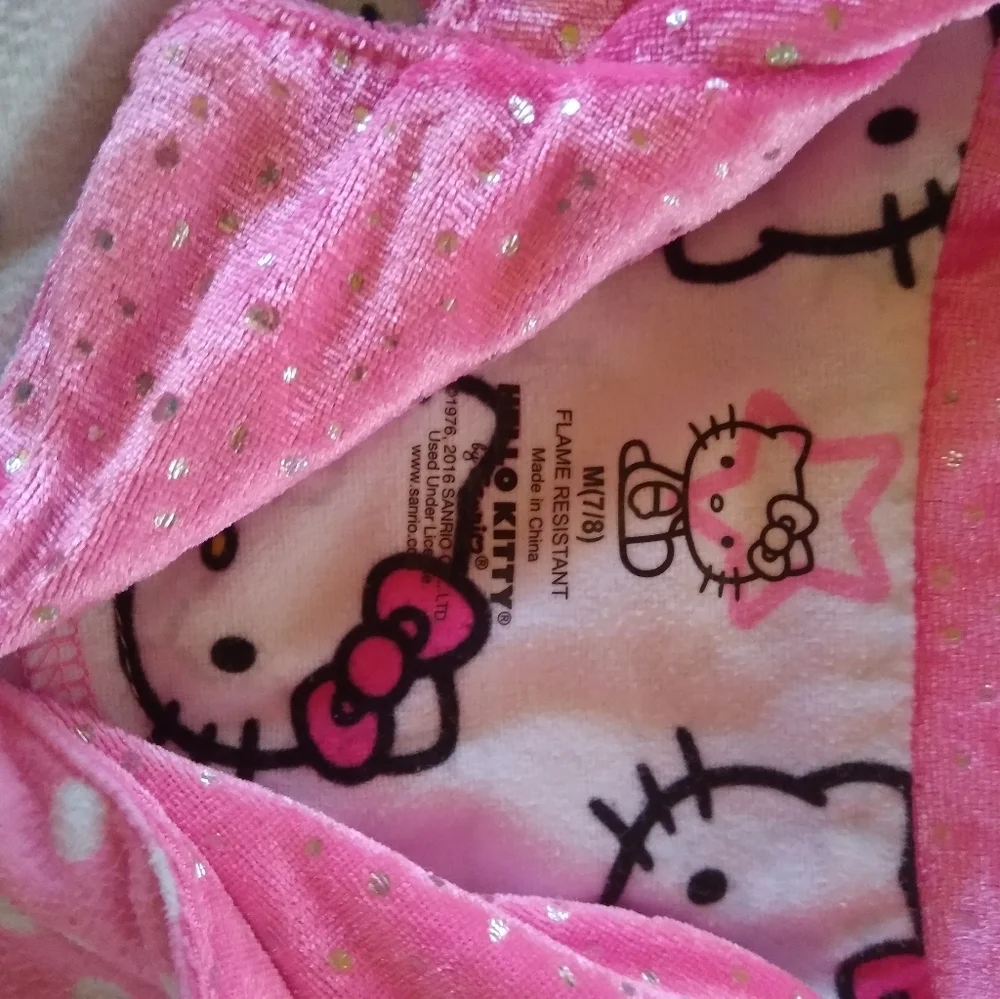 Hello kitty girls 7/8 pajamas set with satin like ruffled edges & collar